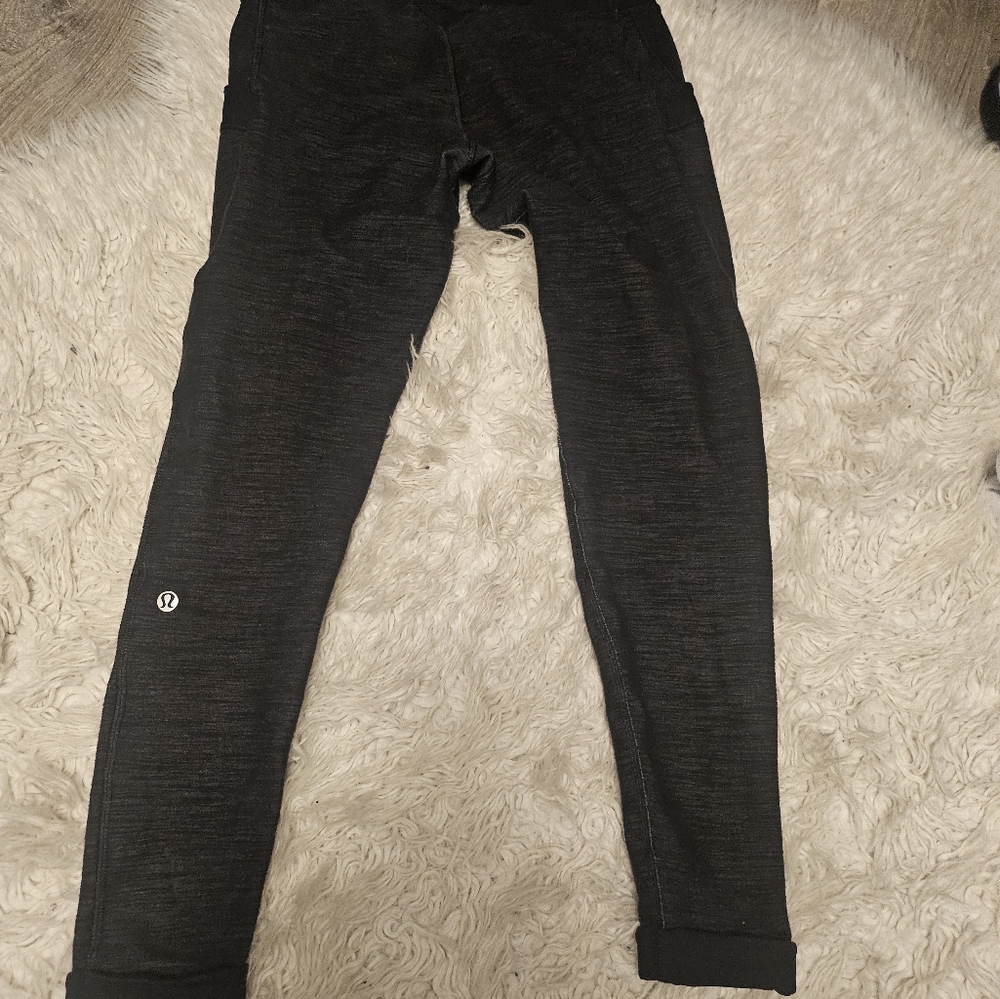 Lululemon leggings size 6